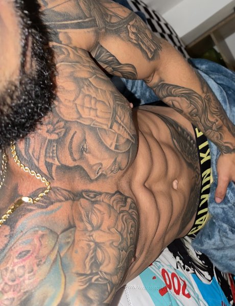 Foto di nudo di fuga di OnlyFans di Dominic Fox