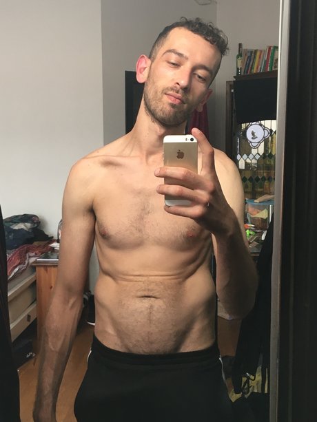 Foto di nudo di fuga di OnlyFans di Esckaenor
