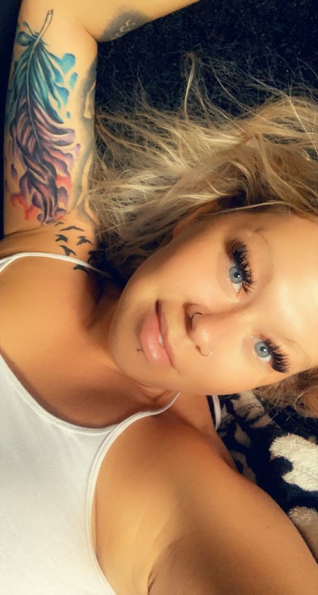 Foto di nudo di fuga di OnlyFans di U184876053