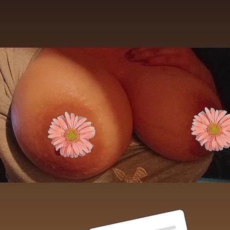 Foto di nudo di fuga di OnlyFans di Munich