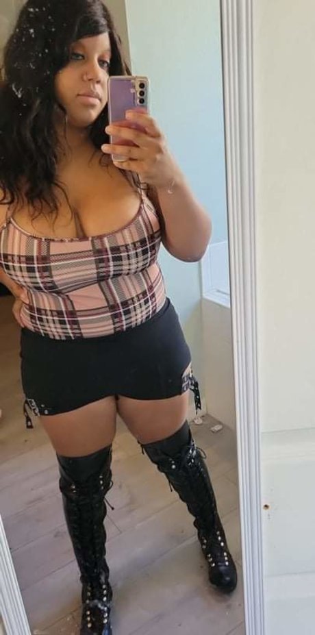 Foto di nudo di fuga di OnlyFans di Danni