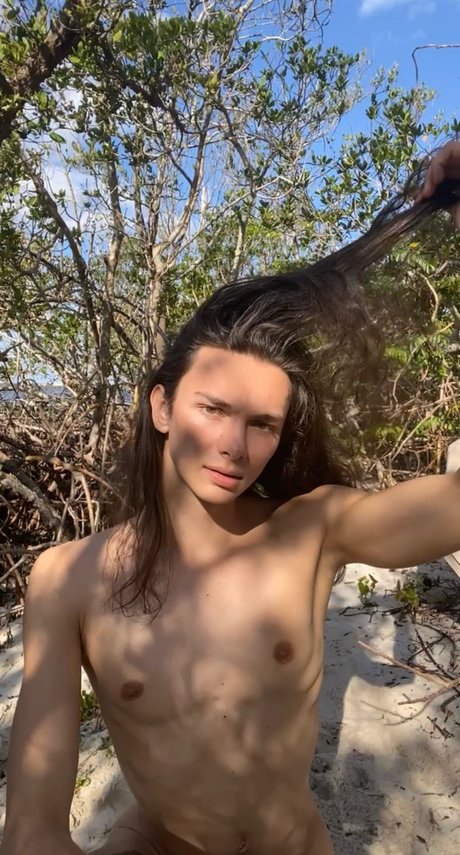 Foto di nudo di fuga di OnlyFans di Mrtwink