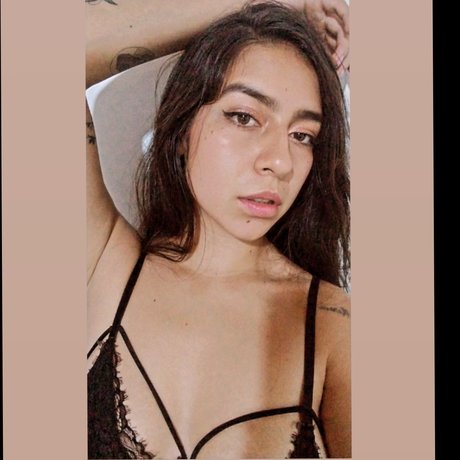 Foto di nudo di fuga di OnlyFans di Ale