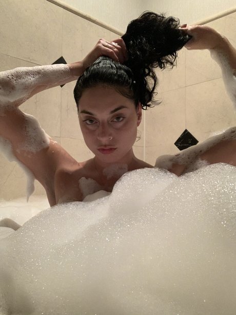 Foto di nudo di fuga di OnlyFans di Ty