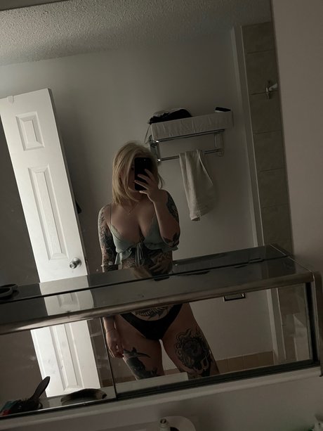 Foto di nudo di fuga di OnlyFans di Unknownalison