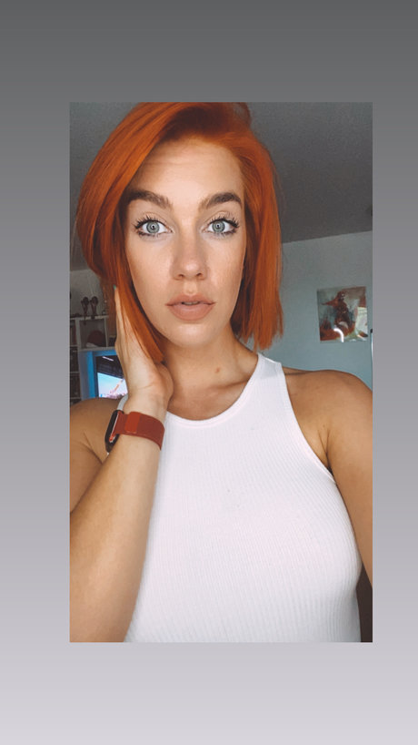 Foto di nudo di fuga di OnlyFans di Mihalka K