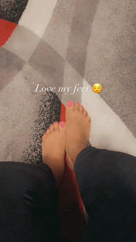 Foto di nudo di fuga di OnlyFans di Prettycuddlefeet