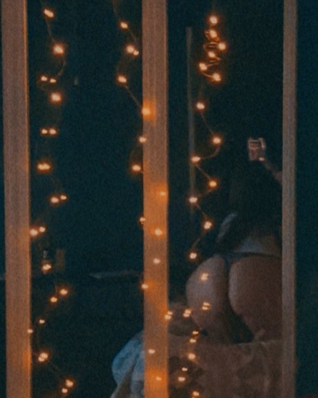 Foto di nudo di fuga di OnlyFans di Qveen B