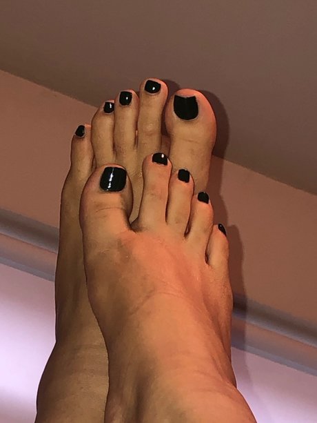 Foto di nudo di fuga di OnlyFans di Angelfeet