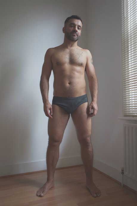Foto di nudo di fuga di OnlyFans di Tantric Flow With Tj