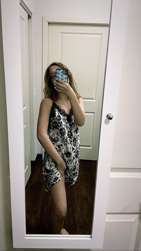 Foto di nudo di fuga di OnlyFans di Destiny Montgomery
