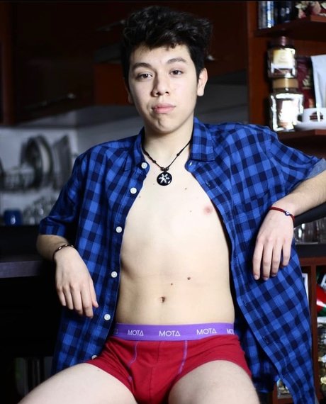 Foto di nudo di fuga di OnlyFans di Martn Isla