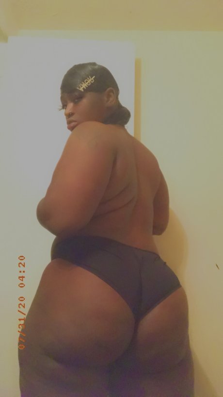 Foto di nudo di fuga di OnlyFans di Big Booty Judy