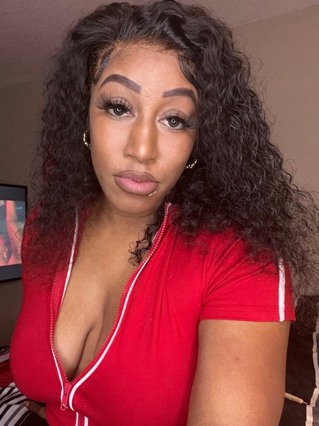 Foto di nudo di fuga di OnlyFans di Candie Cach