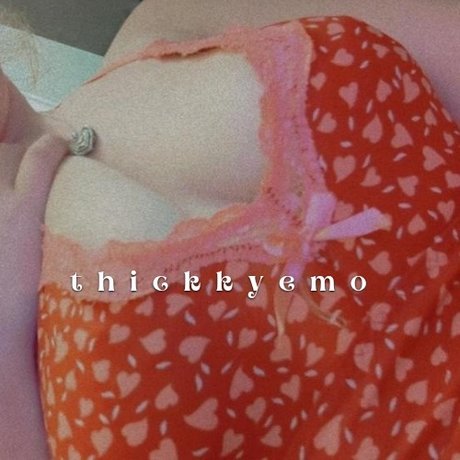 Foto di nudo di fuga di OnlyFans di Ur Mami