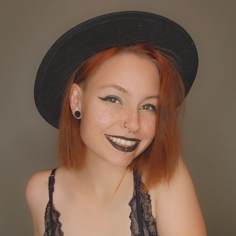 Foto di nudo di fuga di OnlyFans di Samantha Dread