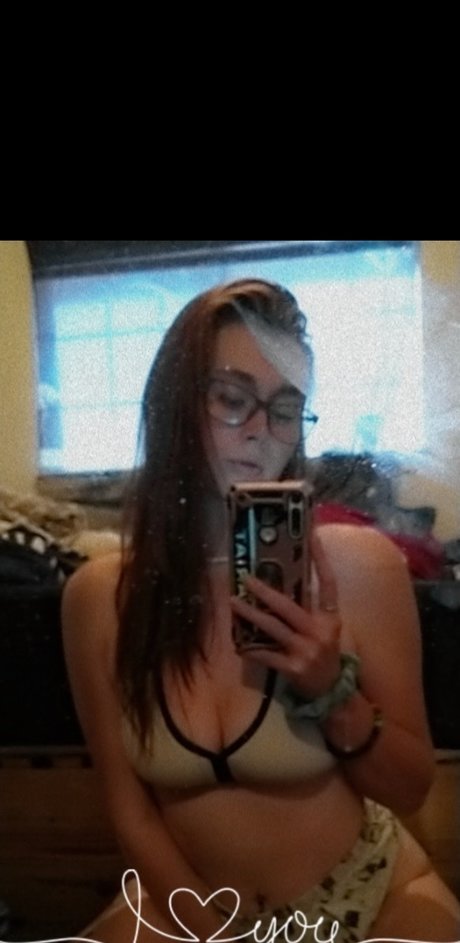 Foto di nudo di fuga di OnlyFans di Takara Joy