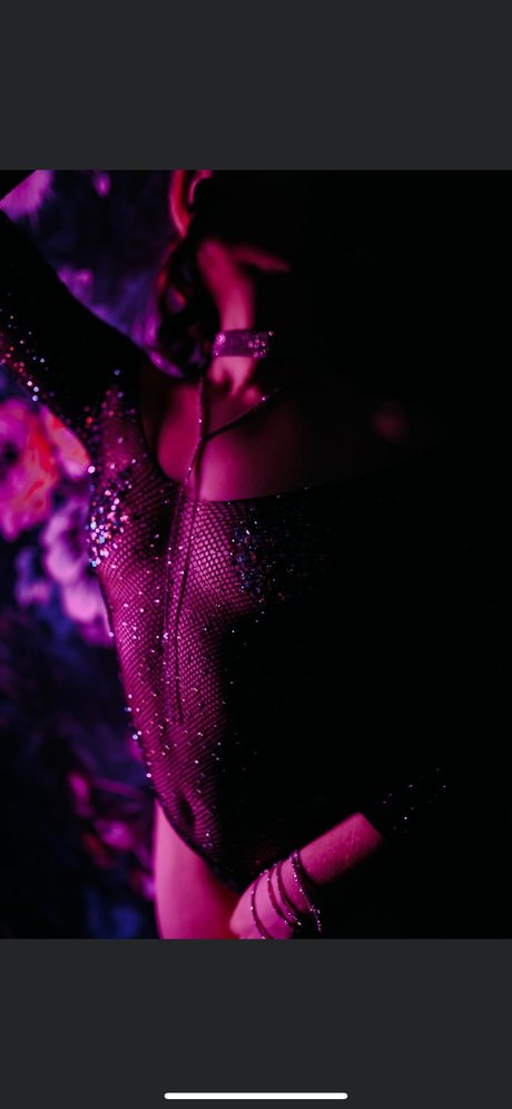 Foto di nudo di fuga di OnlyFans di Gypsy