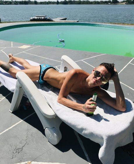 Thetipsytwink