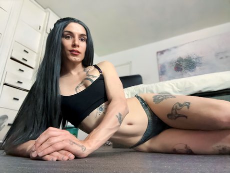 Foto di nudo di fuga di OnlyFans di  The Matryoshka 