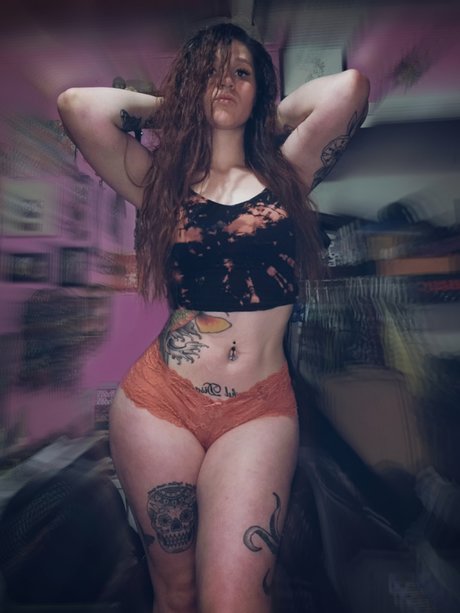 Foto di nudo di fuga di OnlyFans di Brat 