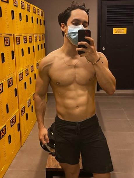Foto di nudo di fuga di OnlyFans di Javier Vargas