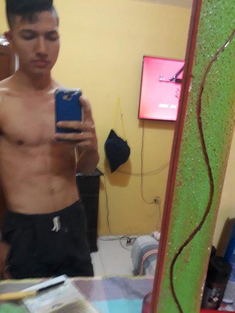 Foto di nudo di fuga di OnlyFans di Pablo Sanchez