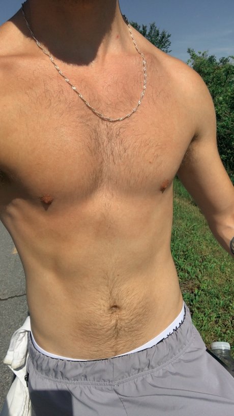 Foto di nudo di fuga di OnlyFans di James