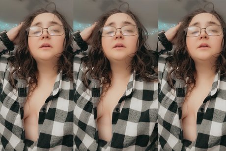Foto di nudo di fuga di OnlyFans di Nyx