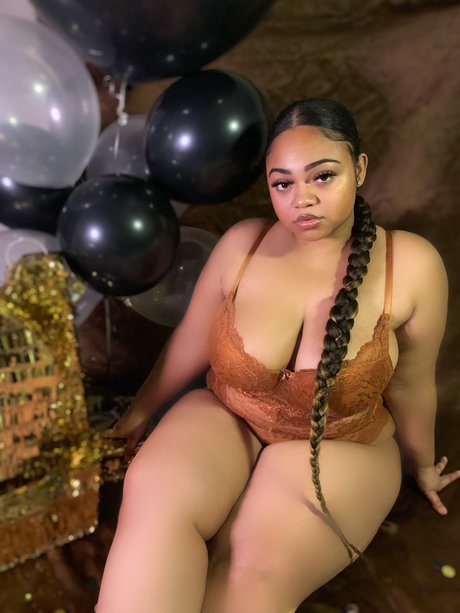 Foto di nudo di fuga di OnlyFans di Nyla Cheeks
