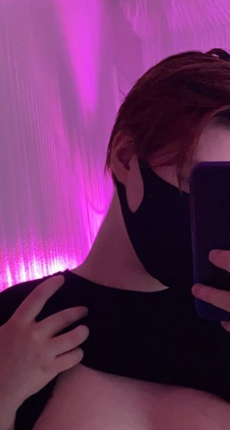 Foto di nudo di fuga di OnlyFans di Nolan