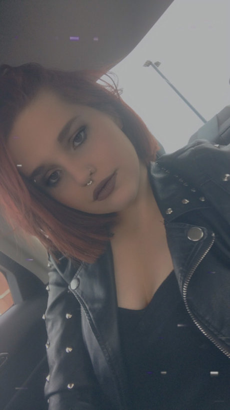 Foto di nudo di fuga di OnlyFans di Kiana