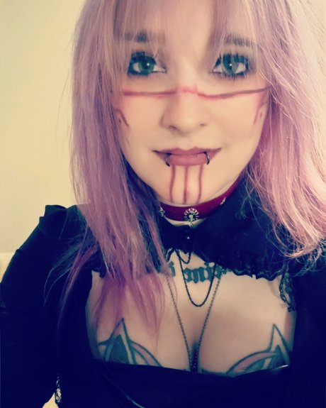 Foto di nudo di fuga di OnlyFans di Zatana Bathory
