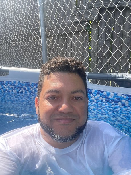 Foto di nudo di fuga di OnlyFans di Luis