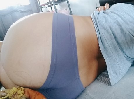 Foto di nudo di fuga di OnlyFans di Kenya