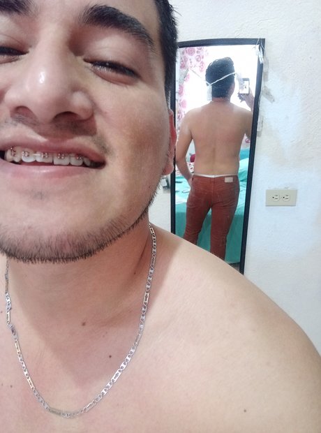 Foto di nudo di fuga di OnlyFans di Jim Rl