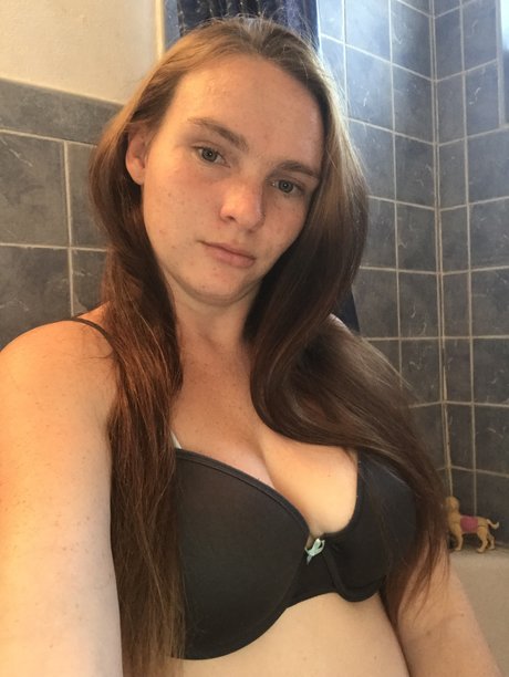 Foto di nudo di fuga di OnlyFans di Hot Wife