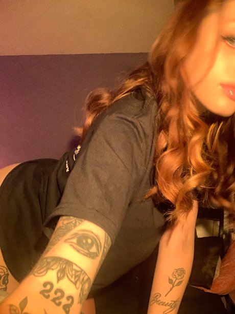 Foto di nudo di fuga di OnlyFans di Jenna
