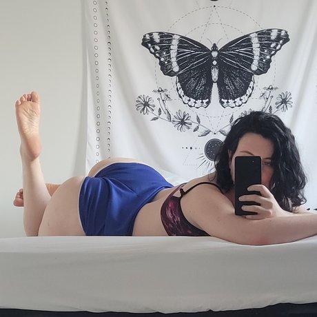 Foto di nudo di fuga di OnlyFans di Allanna