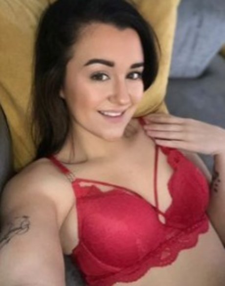 Foto di nudo di fuga di OnlyFans di Olivia 