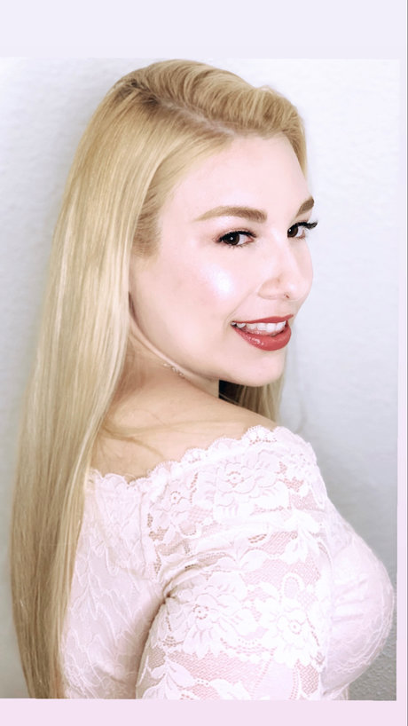 Foto di nudo di fuga di OnlyFans di Heavy Metal Barbie
