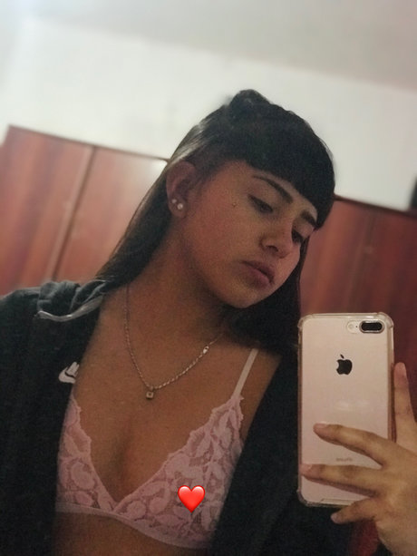 Foto di nudo di fuga di OnlyFans di Guadalupe