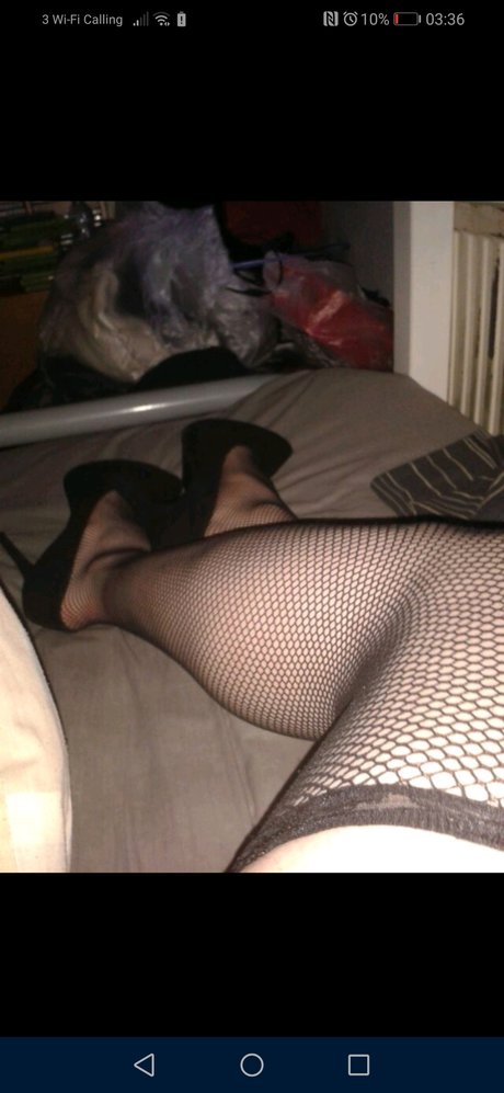 Foto di nudo di fuga di OnlyFans di Little Miss Sweet
