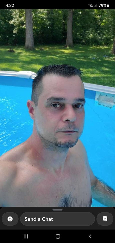 Foto di nudo di fuga di OnlyFans di John Lemon