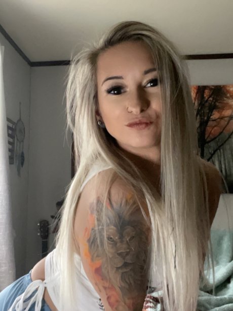 Foto di nudo di fuga di OnlyFans di Kayla