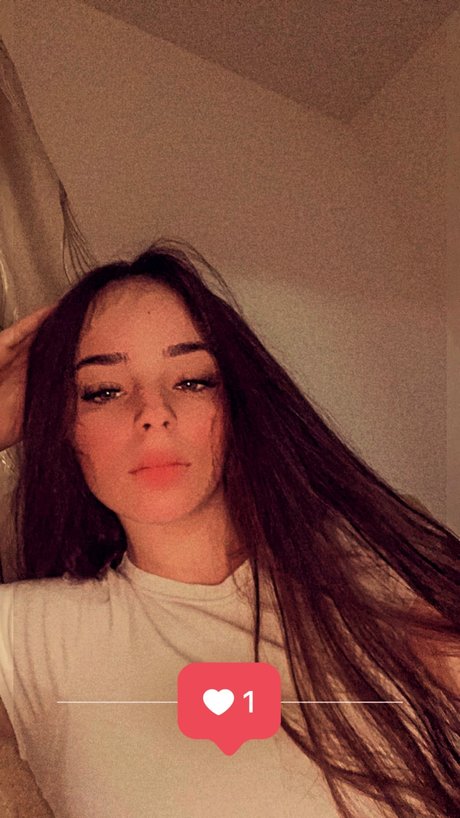 Foto di nudo di fuga di OnlyFans di Ruxandra