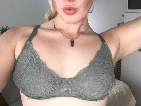 Foto di nudo di fuga di OnlyFans di T Girl S 