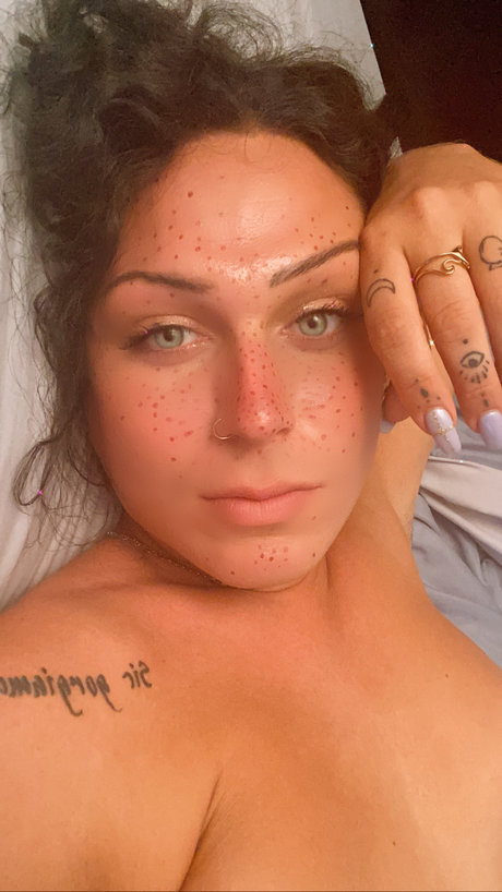 Foto di nudo di fuga di OnlyFans di Mistress Blaire