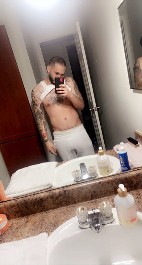 Foto di nudo di fuga di OnlyFans di Alexis