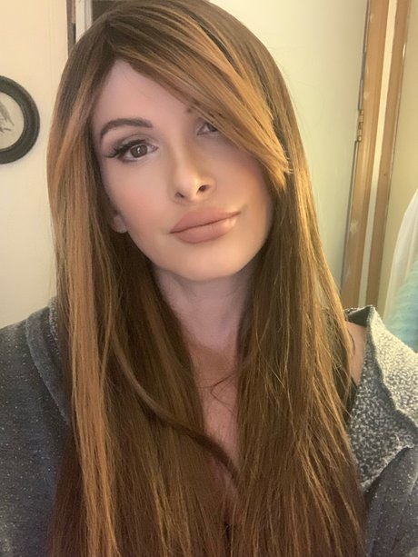 Foto di nudo di fuga di OnlyFans di Holly